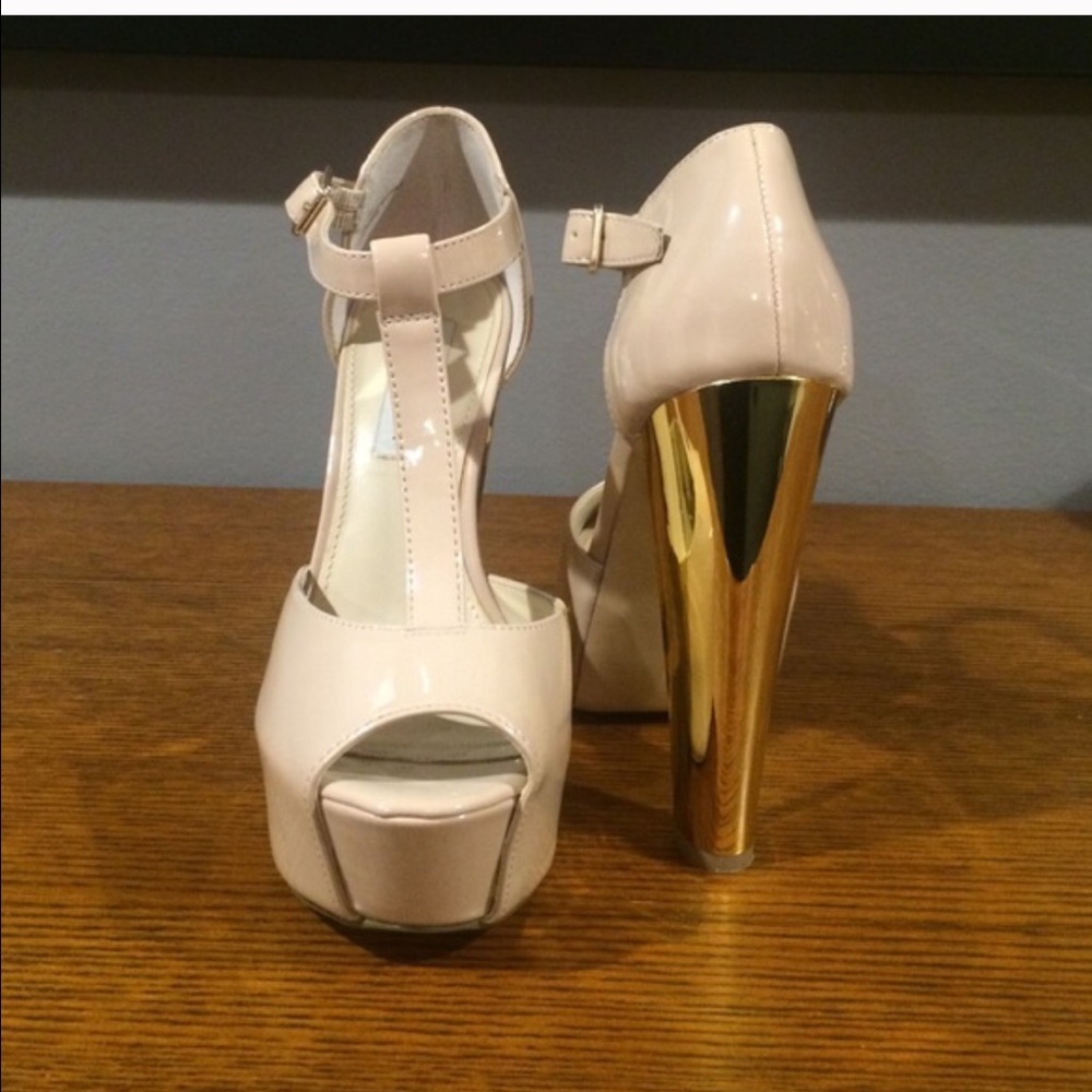 Steve Madden Nude Gold Heels